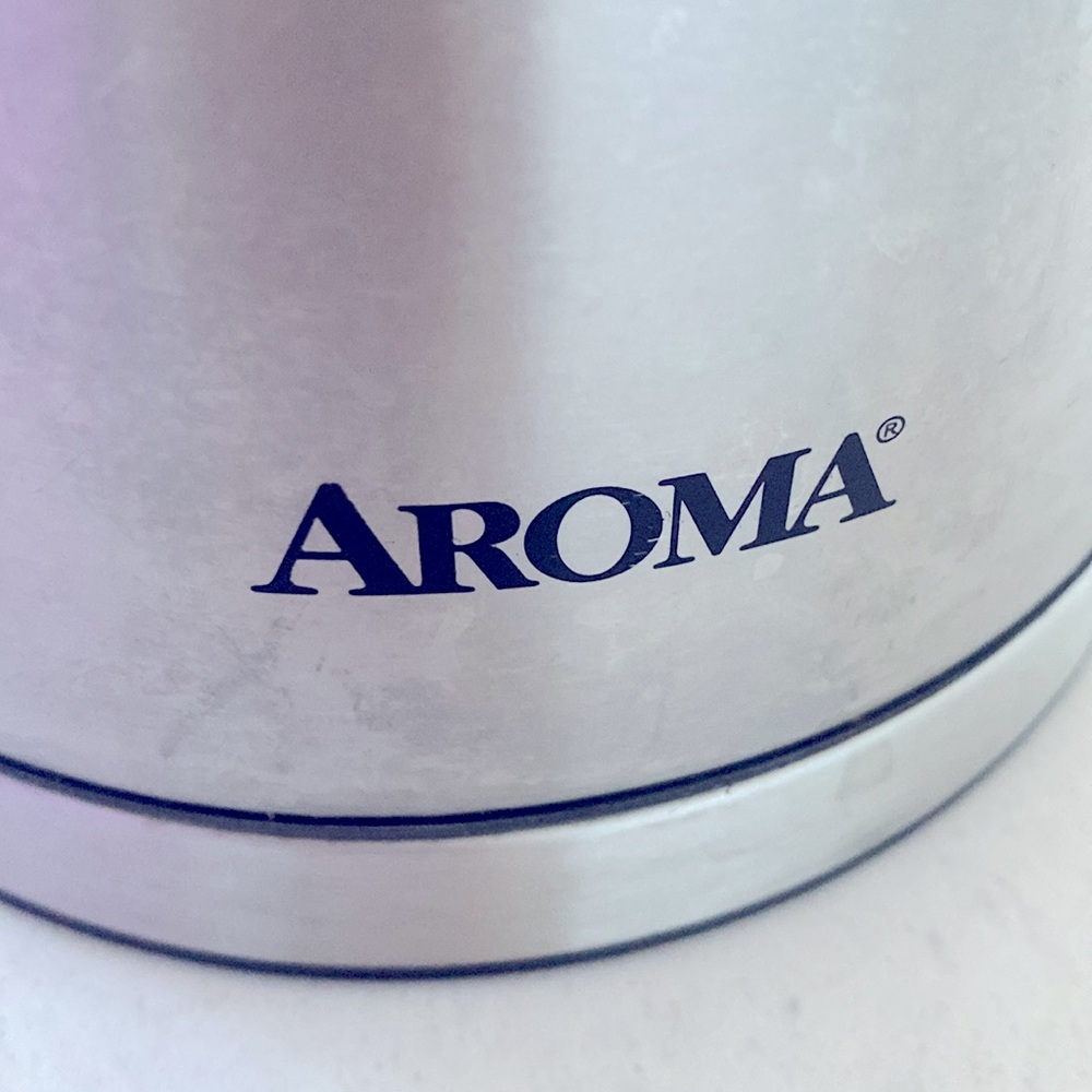 Aroma Housewares Professional Electric Gooseneck Hot Water Kettle - Picture 4 of 9